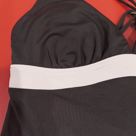 La Vie En Rose black & white one piece swim suit size XS NWT - Picture 3 of 6